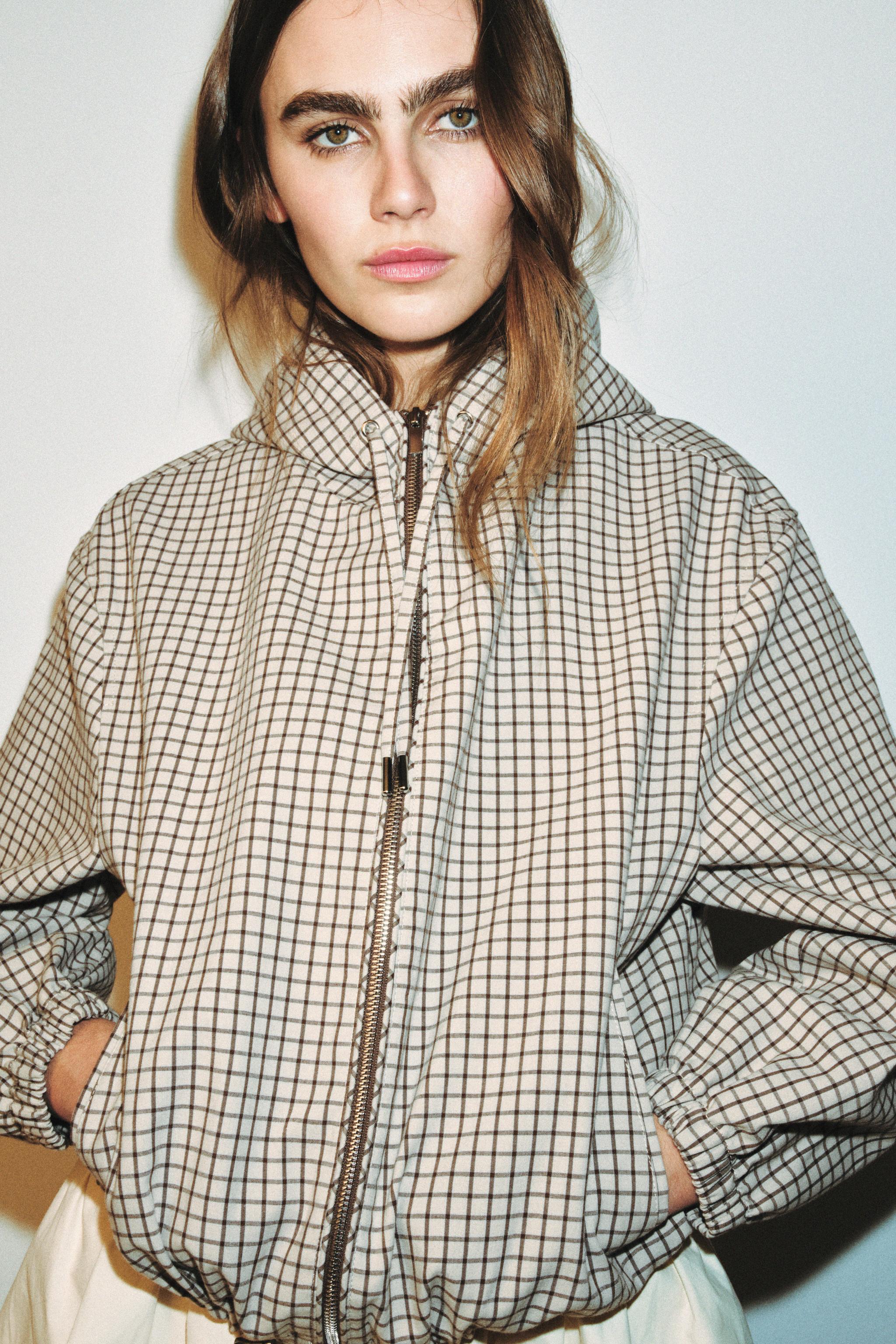 VESTE À CARREAUX CAPUCHE